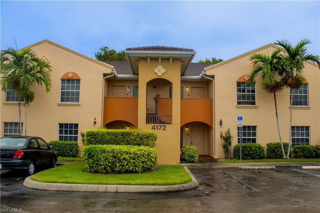 4172 Castilla CIR 103 FORT MYERS, FL 33916