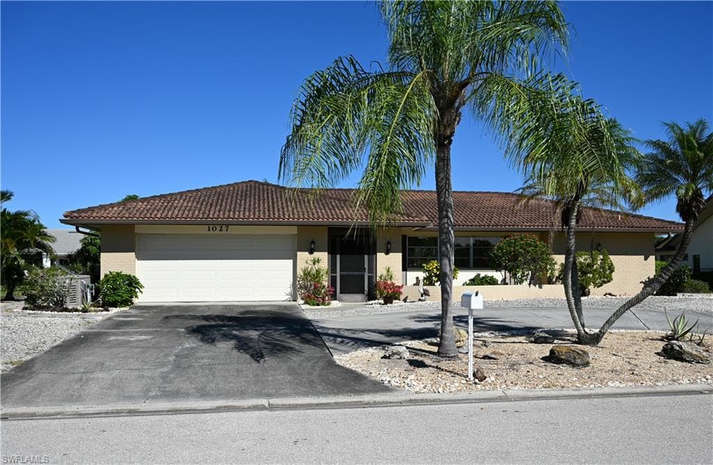 1027 Clarellen DR FORT MYERS, FL 33919