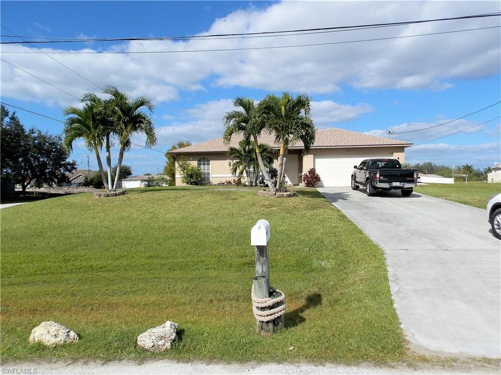 2119 8th TER CAPE CORAL, FL 33993