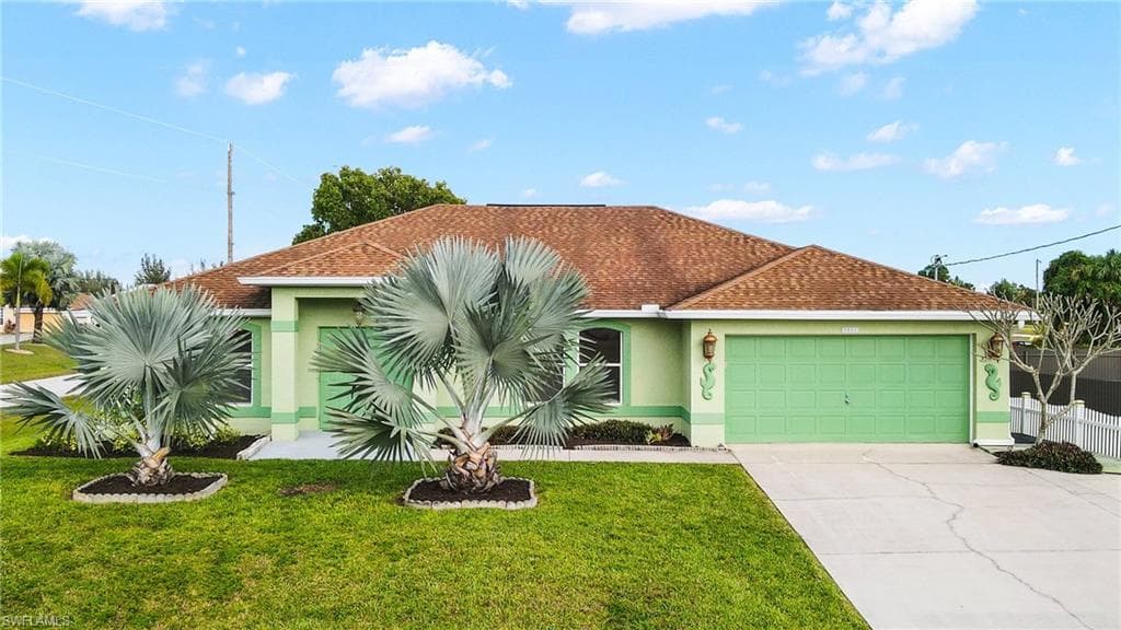 1811 El Dorado BLVD N CAPE CORAL, FL 33993