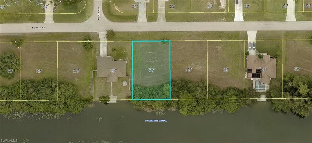 404 NE 20th ST CAPE CORAL, FL 33909