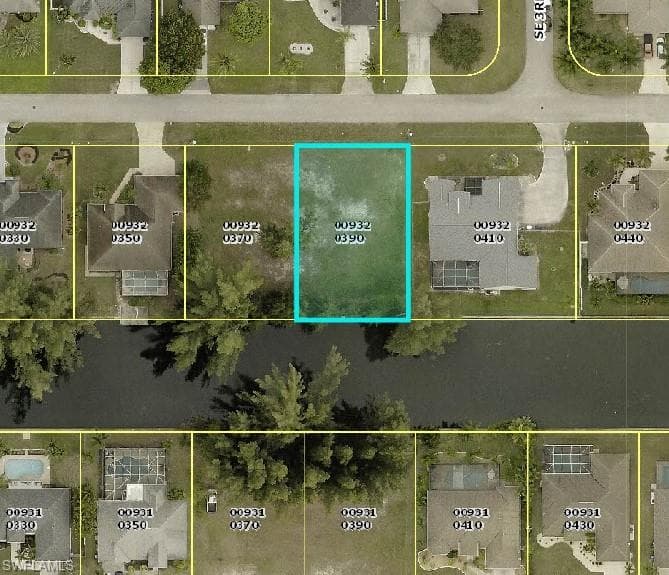 216 SE 23rd ST CAPE CORAL, FL 33990