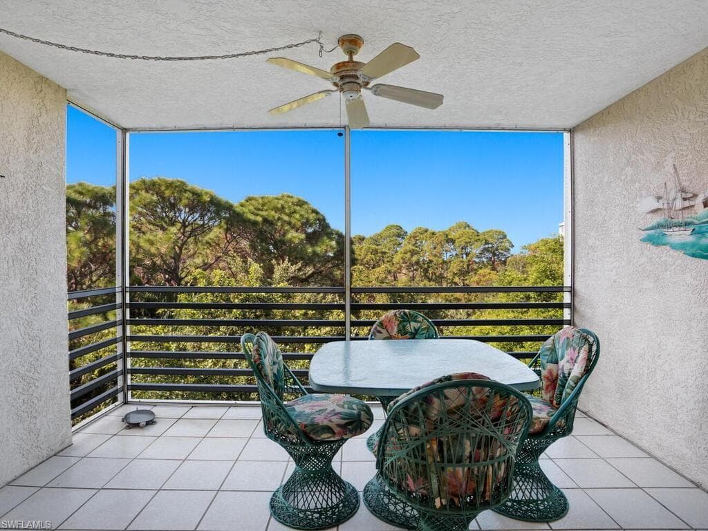 290 Naples Cove DR 2504 NAPLES, FL 34110