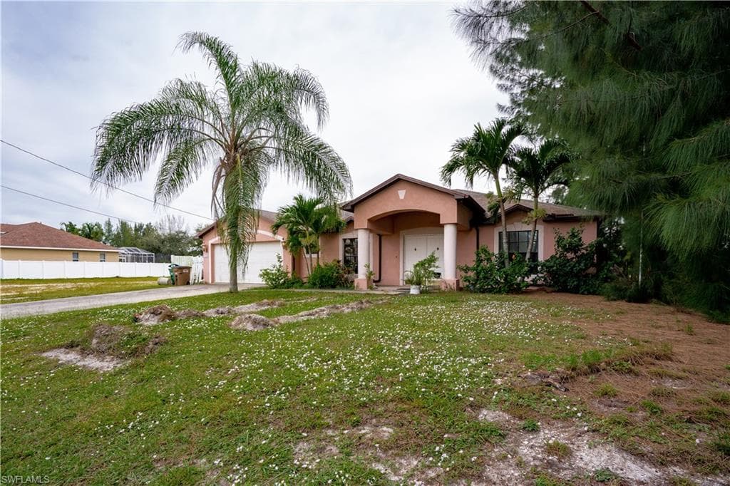 3720 SW 2nd LN CAPE CORAL, FL 33991