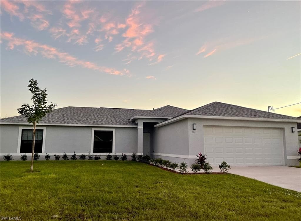704 SW 31st TER CAPE CORAL, FL 33914