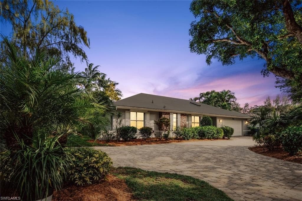760 Bald Eagle DR NAPLES, FL 34105
