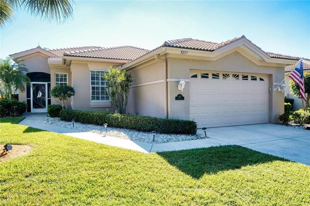 9257 Garden Pointe FORT MYERS, FL 33908