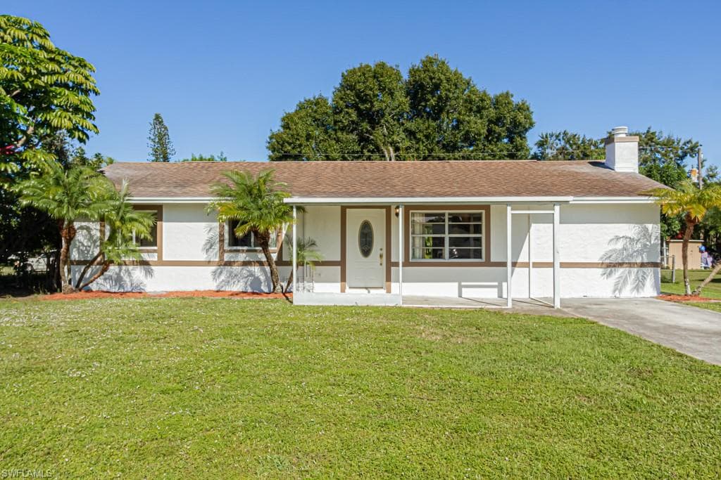 13326 1st ST FORT MYERS, FL 33905