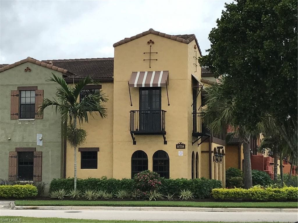 11758 Izarra WAY 7704 FORT MYERS, FL 33912