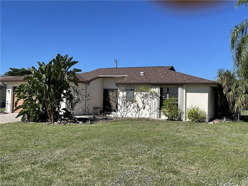 921 SE 35th TER CAPE CORAL, FL 33904