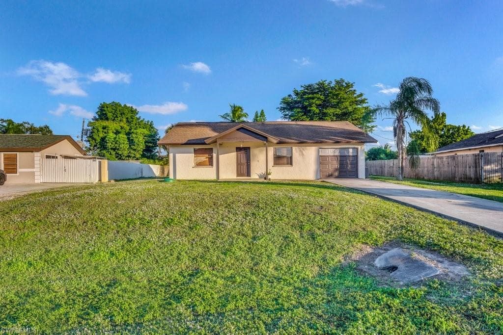 1818 52nd ST SW NAPLES, FL 34116