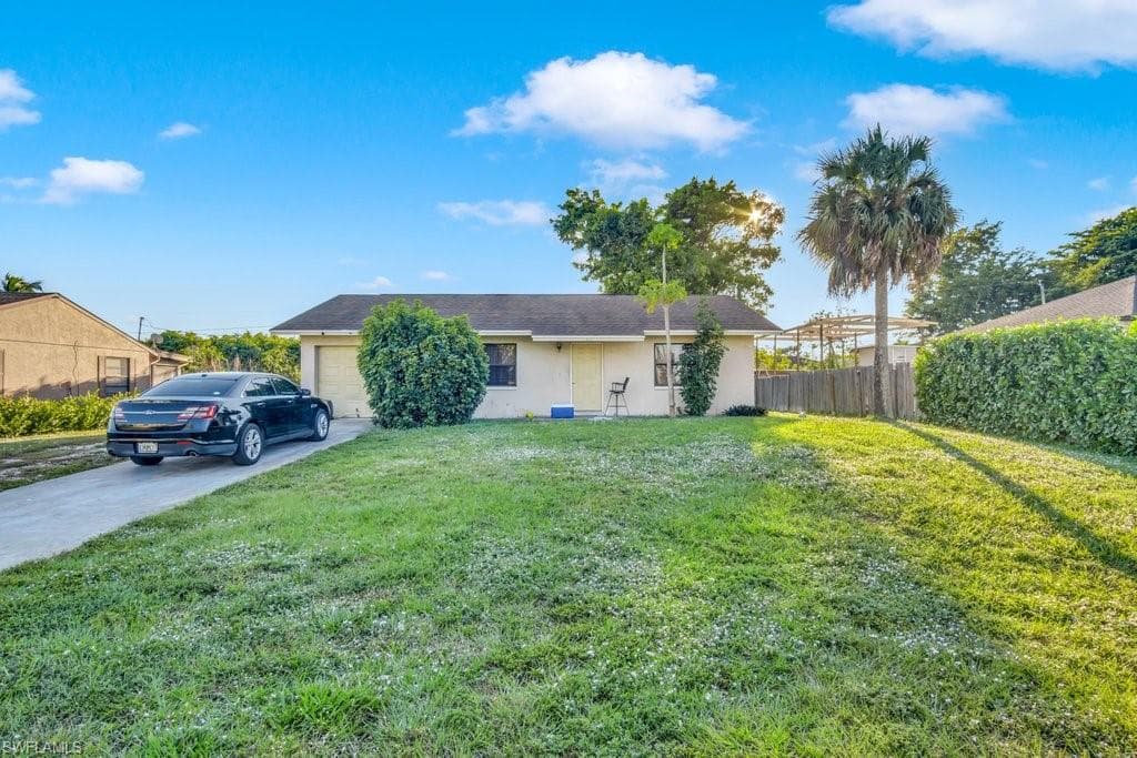 2101 52nd LN SW NAPLES, FL 34116