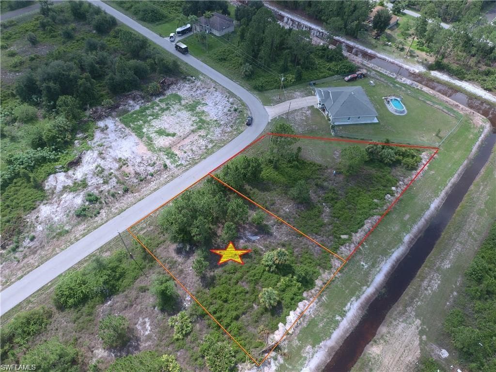 529 Millcreek ST LEHIGH ACRES, FL 33974