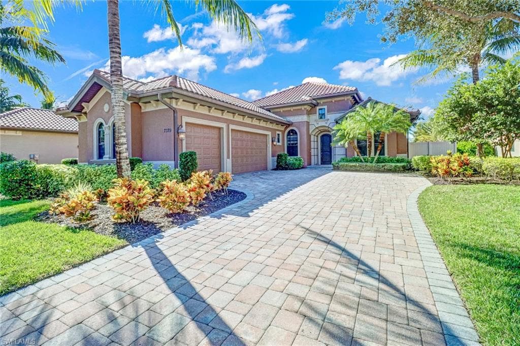 7379 Acorn WAY NAPLES, FL 34119