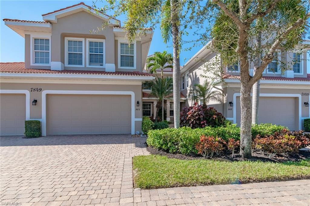 7849 Hawthorne DR 801 NAPLES, FL 34113