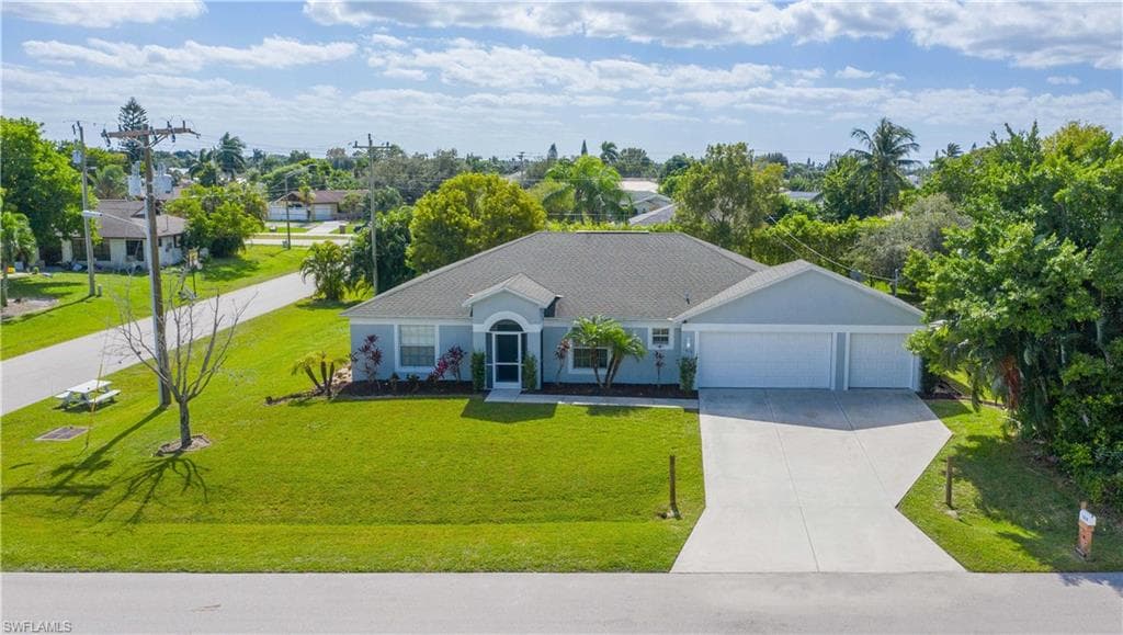 1818 SE 8th TER CAPE CORAL, FL 33990
