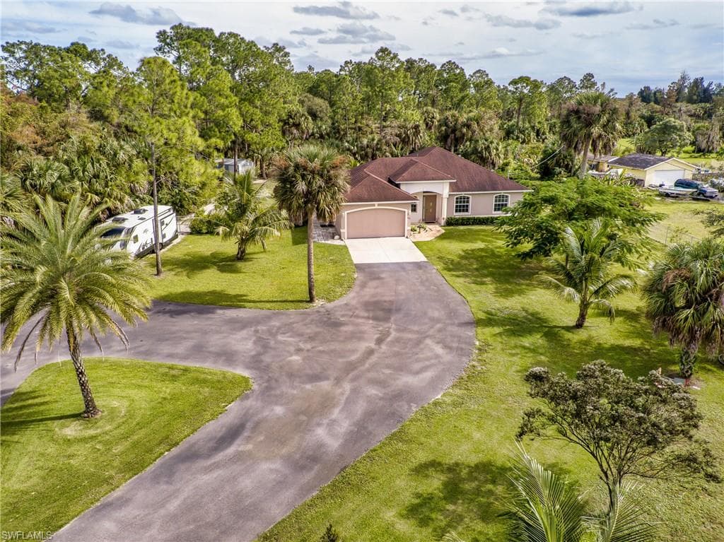 664 27th ST SW NAPLES, FL 34117