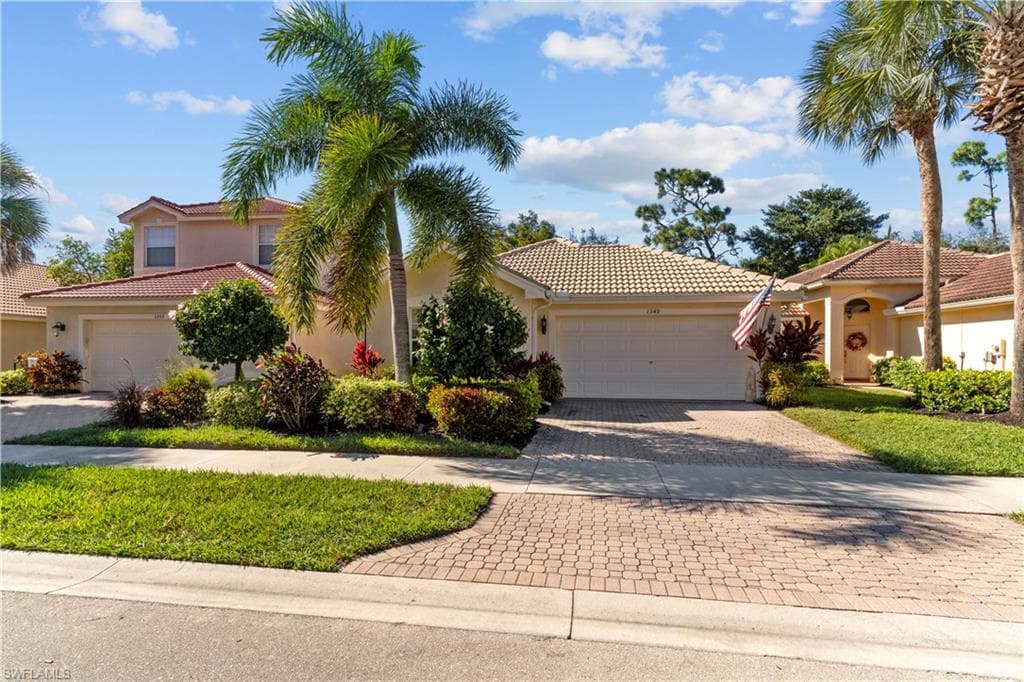 1349 Triandra LN NAPLES, FL 34119