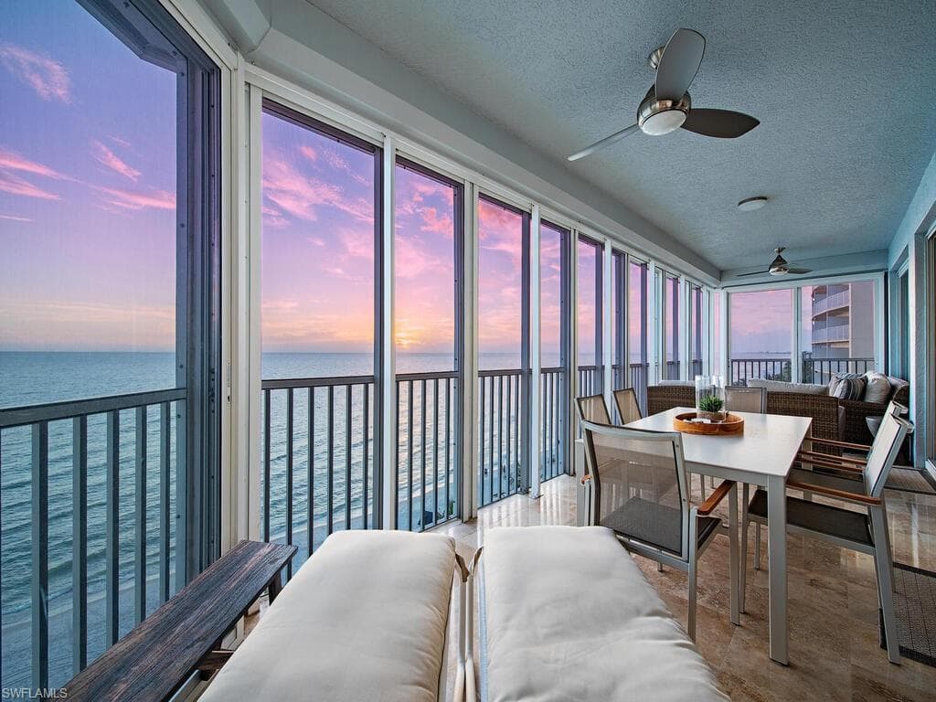 9811 Gulf Shore DR PH02 NAPLES, FL 34108