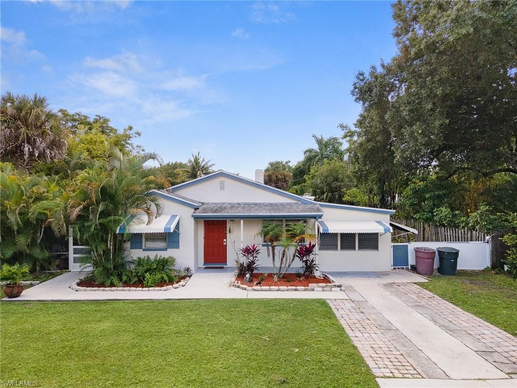 1656 Coronado RD FORT MYERS, FL 33901