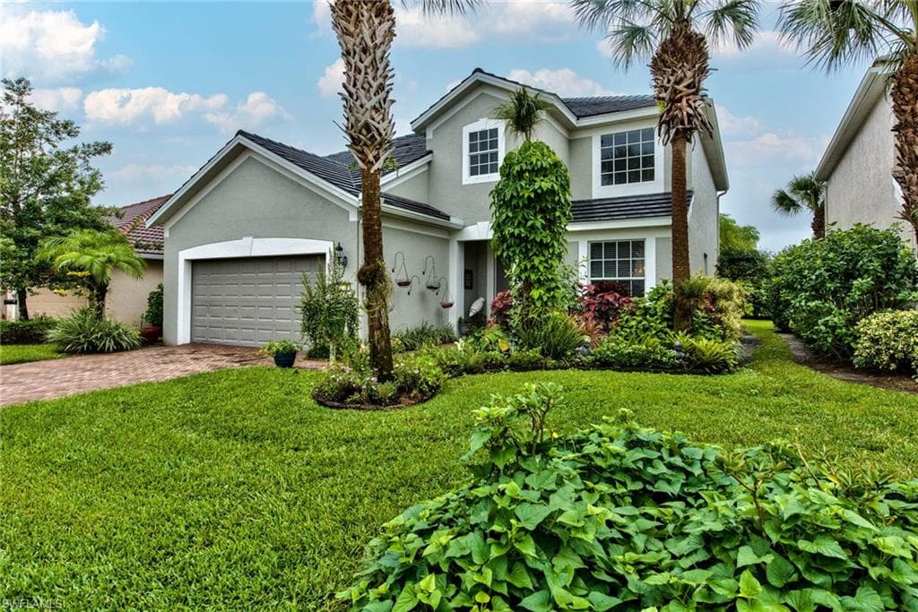 2034 Fairmont LN NAPLES, FL 34120