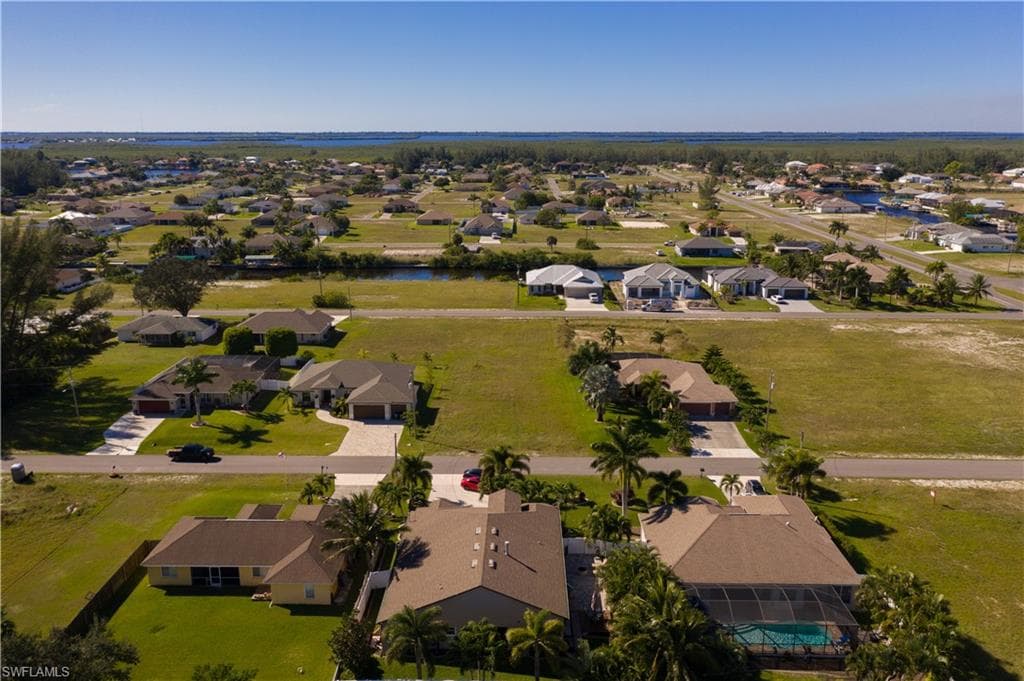 104 SW 35th AVE CAPE CORAL, FL 33991