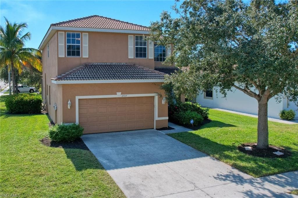 2727 Blue Cypress Lake CT CAPE CORAL, FL 33909