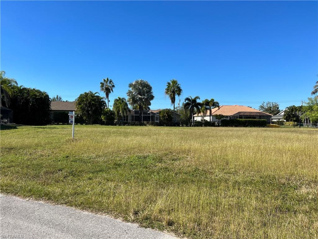 4022 SW 30th AVE CAPE CORAL, FL 33914