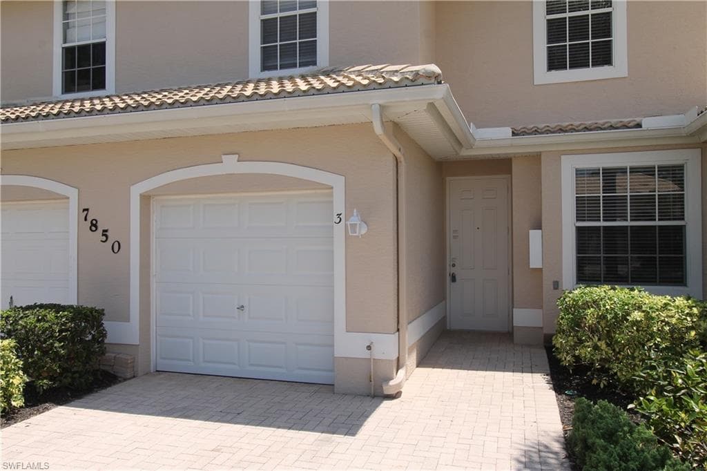 7850 Sandpine CT 2003 NAPLES, FL 34104