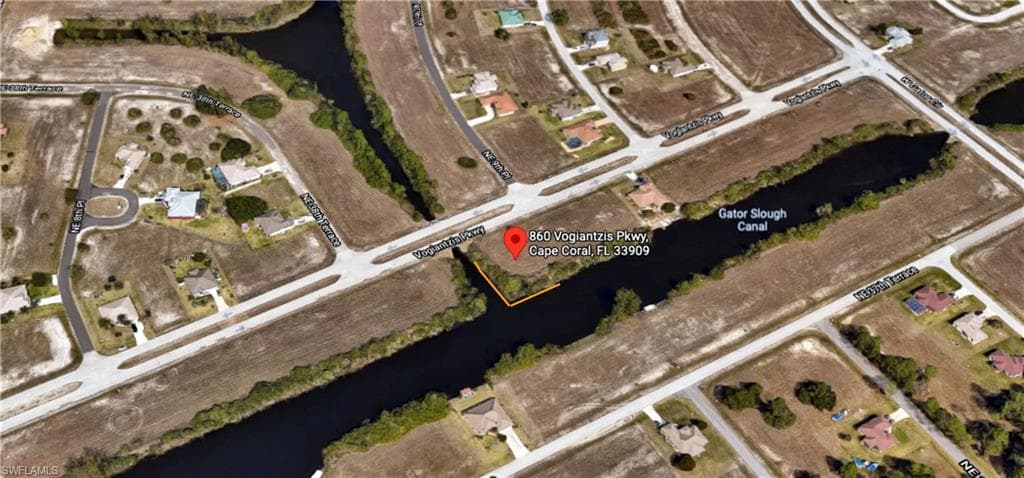 860 Vogiantzis PKY CAPE CORAL, FL 33909