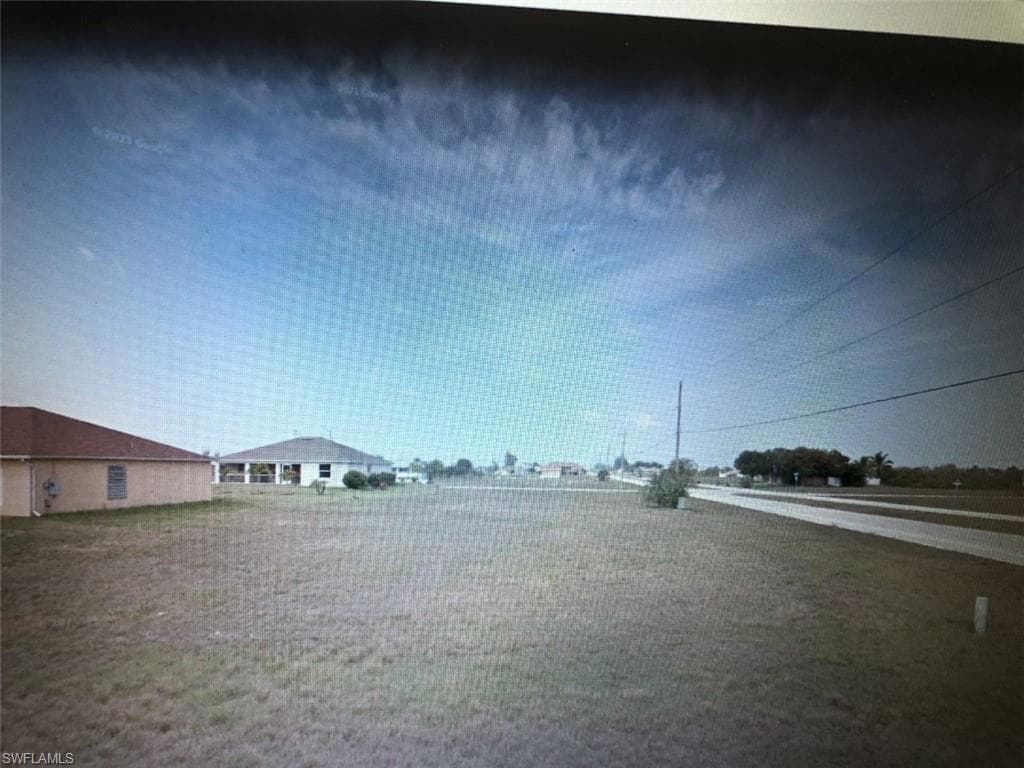 1054 NW 33rd PL CAPE CORAL, FL 33993