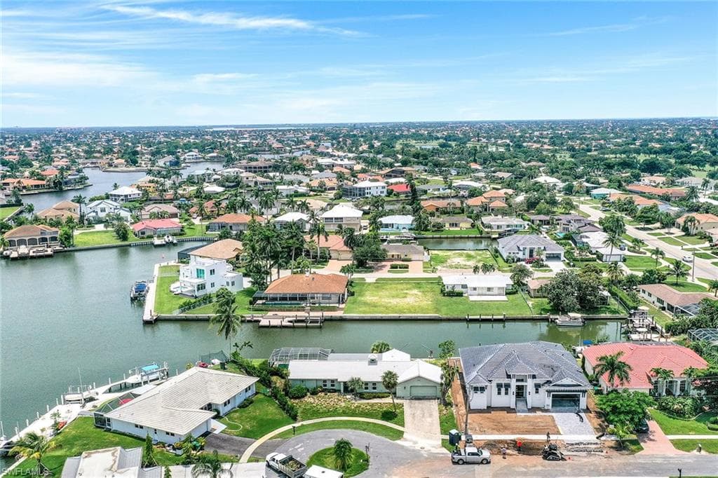 1359 Waikiki CT MARCO ISLAND, FL 34145