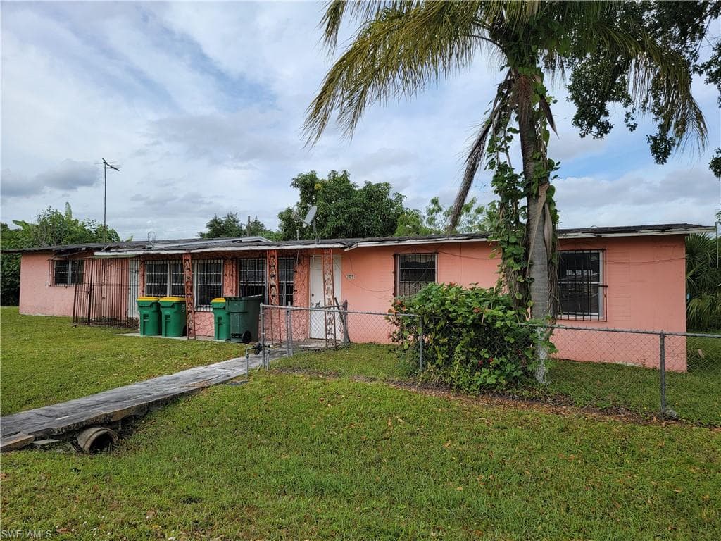 209 E Eustis AVE IMMOKALEE, FL 34142