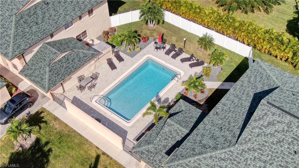 1429 Cape Coral PKY W 8 CAPE CORAL, FL 33914