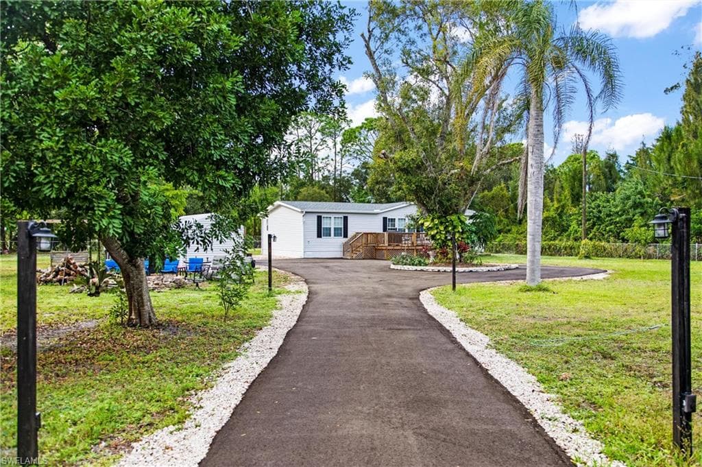 8080 McDaniel DR NORTH FORT MYERS, FL 33917