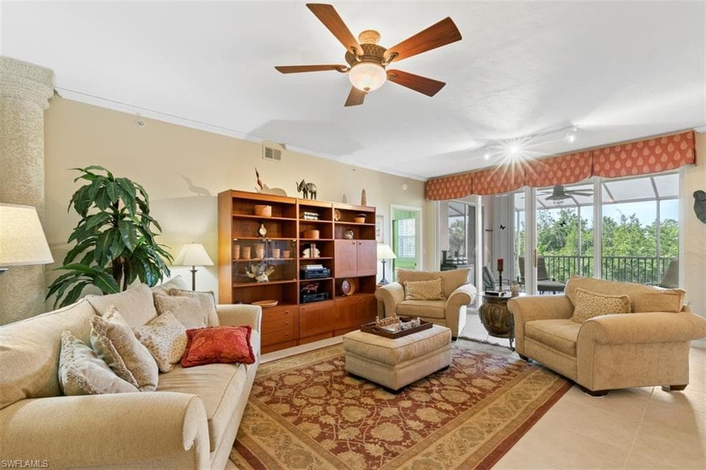 269 Vintage Bay DR C-4 MARCO ISLAND, FL 34145