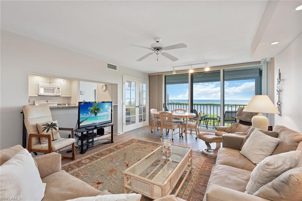 5550 Heron Point DR 803 NAPLES, FL 34108