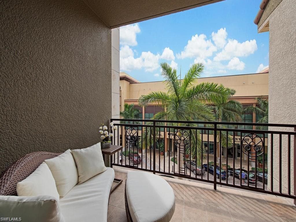 9123 Strada PL 7306 NAPLES, FL 34108