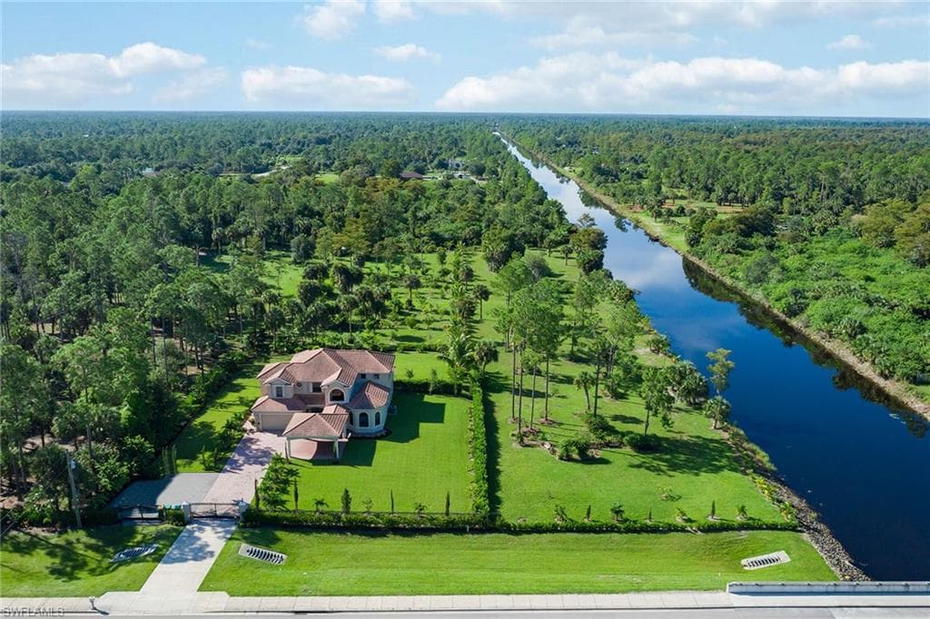 910 Golden Gate BLVD E NAPLES, FL 34120