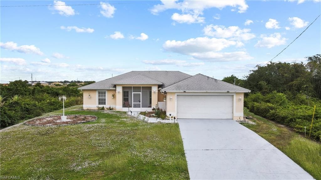 9021 Penny CIR LABELLE, FL 33935
