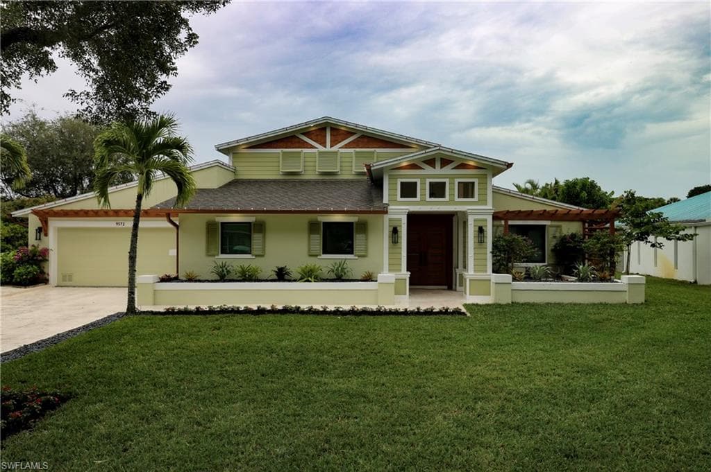9572 Sussex ST NAPLES, FL 34109