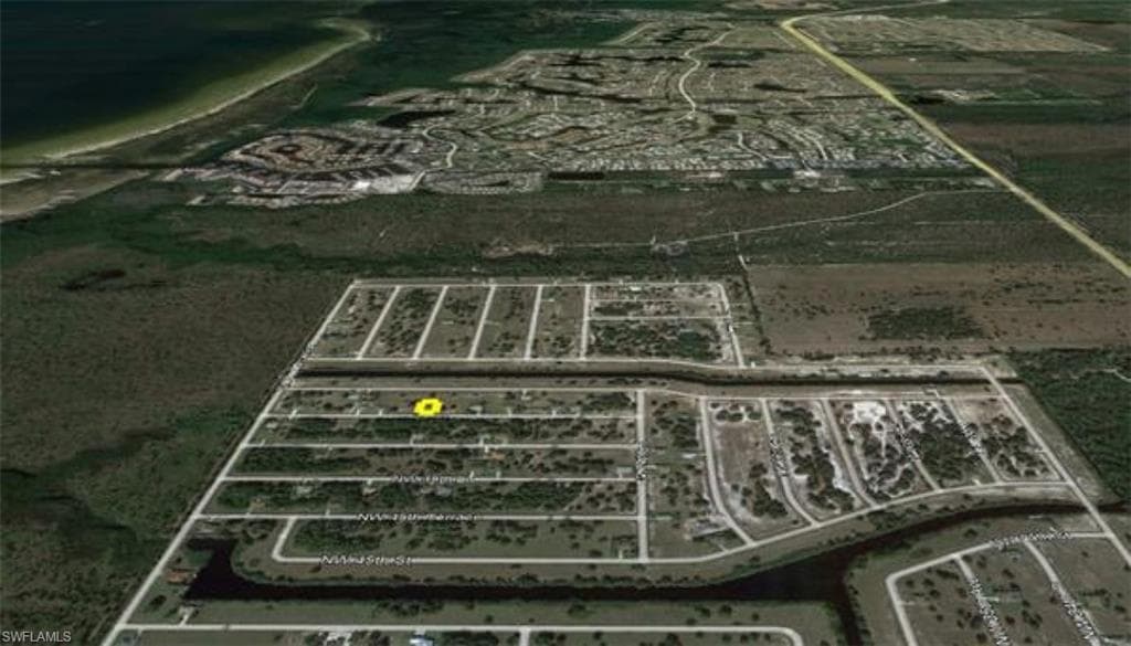 3905 46th TER CAPE CORAL, FL 33993