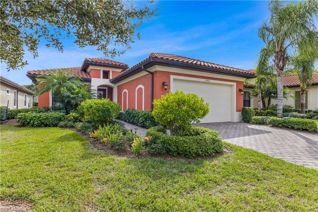 12463 Kentwood AVE FORT MYERS, FL 33913
