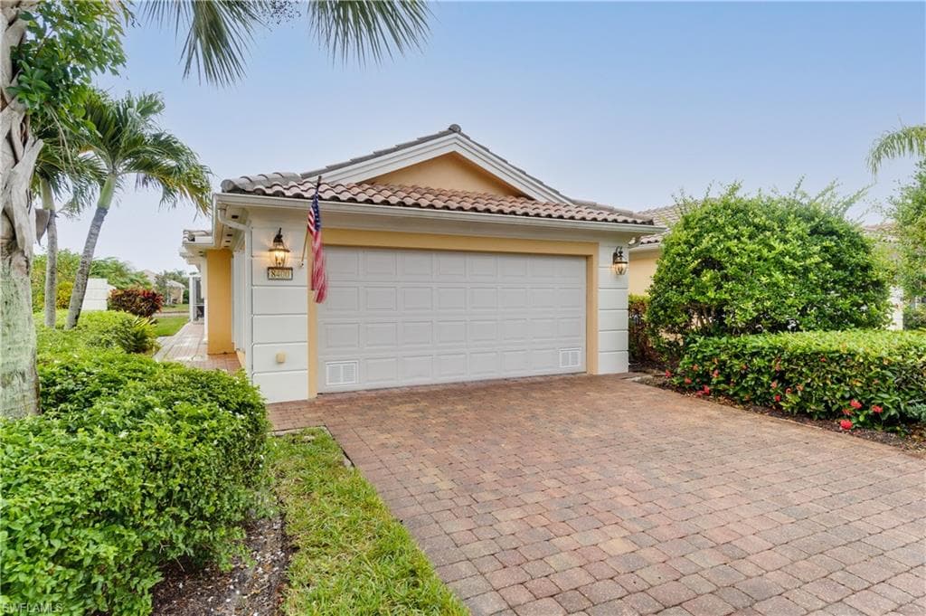 8400 Borboni CT NAPLES, FL 34114