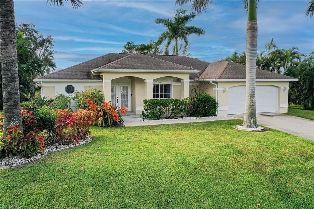 2410 SW 38th TER CAPE CORAL, FL 33914