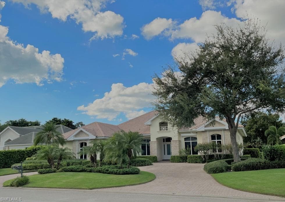 7011 Greentree DR NAPLES, FL 34108