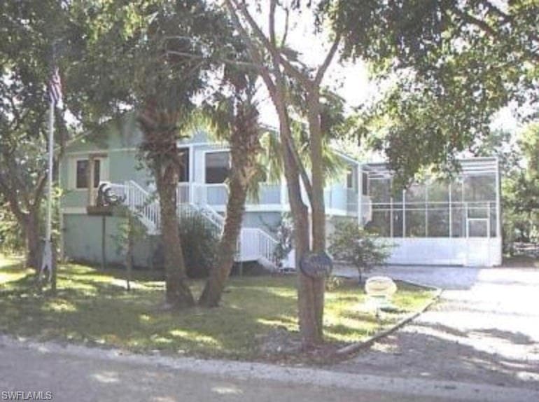 5853 Pine Tree DR SANIBEL, FL 33957