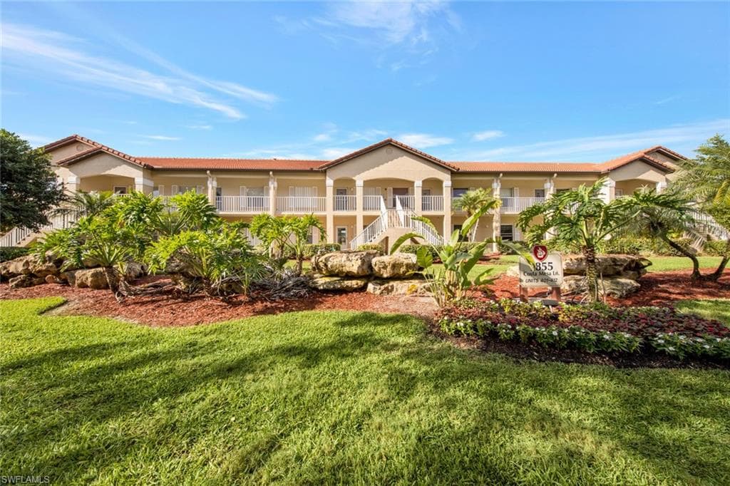 9855 Costa Mesa LN 411 BONITA SPRINGS, FL 34135