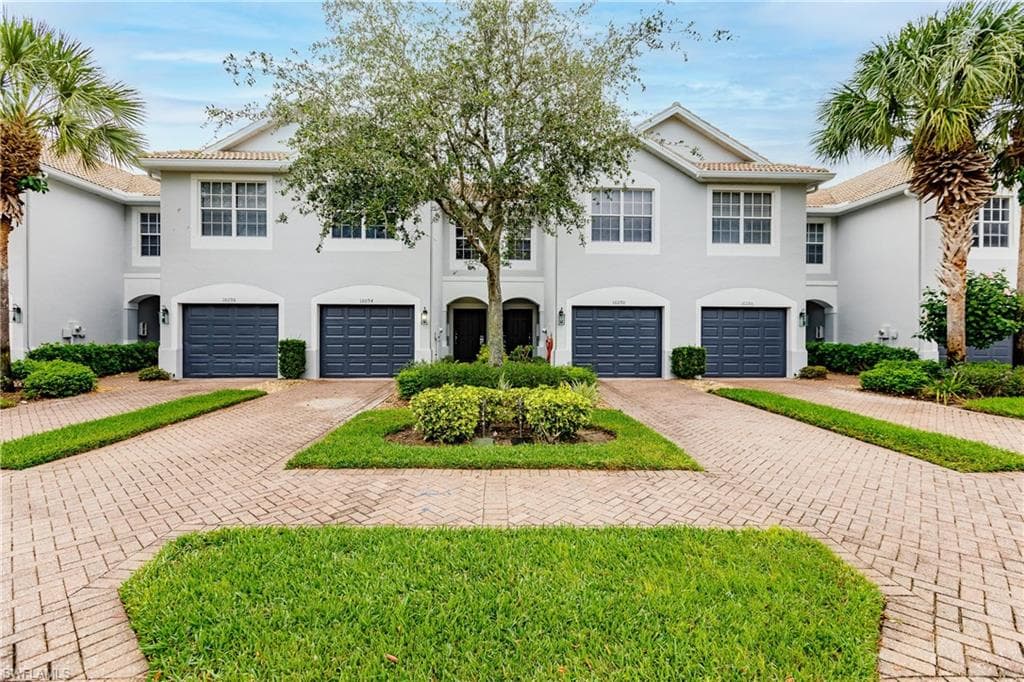 16094 Caldera LN 19 NAPLES, FL 34110