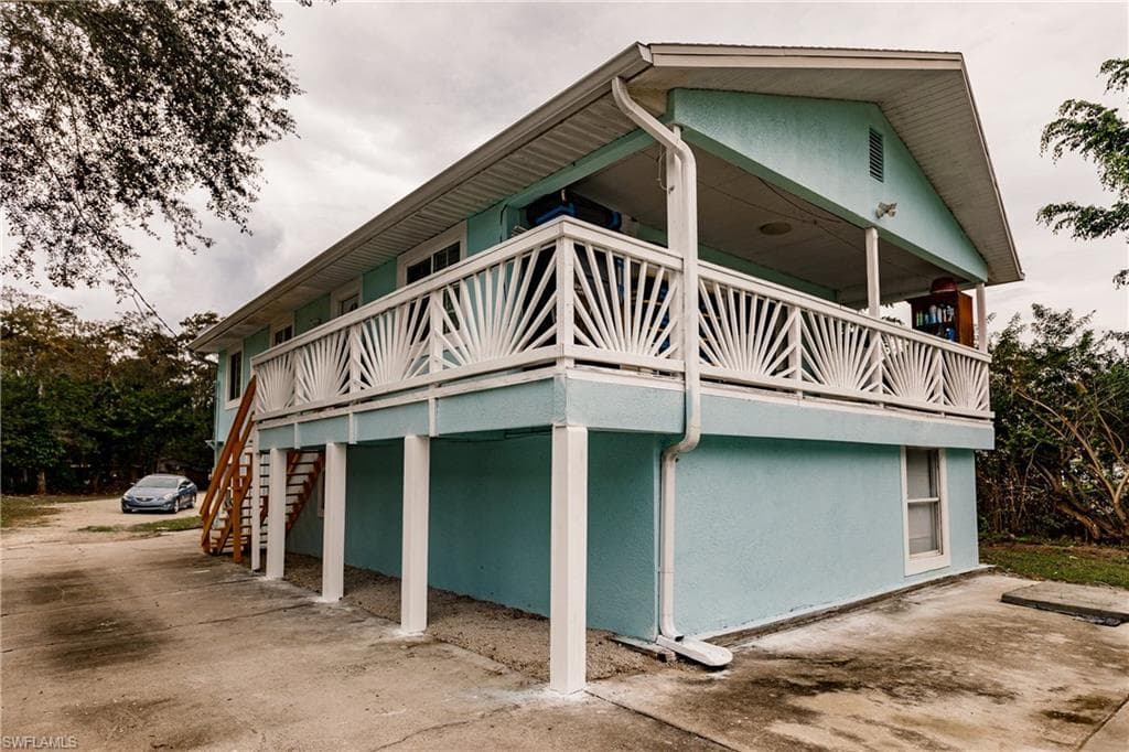 1481 Wilson BLVD N NAPLES, FL 34120